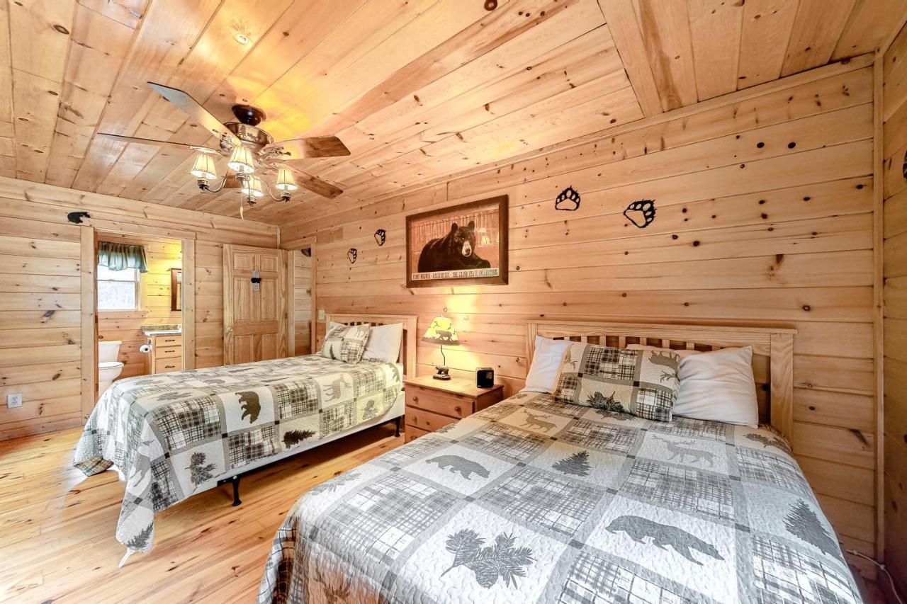Bucky And Doe Doe'S Place Kiker Екстериор снимка